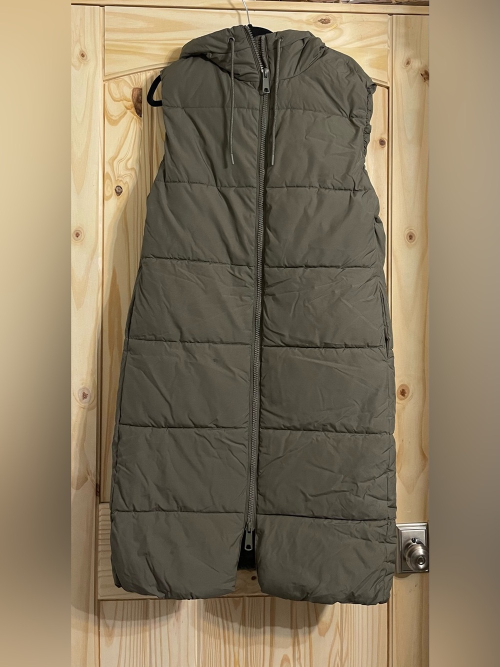 H&M Green Khaki Puffer Vest